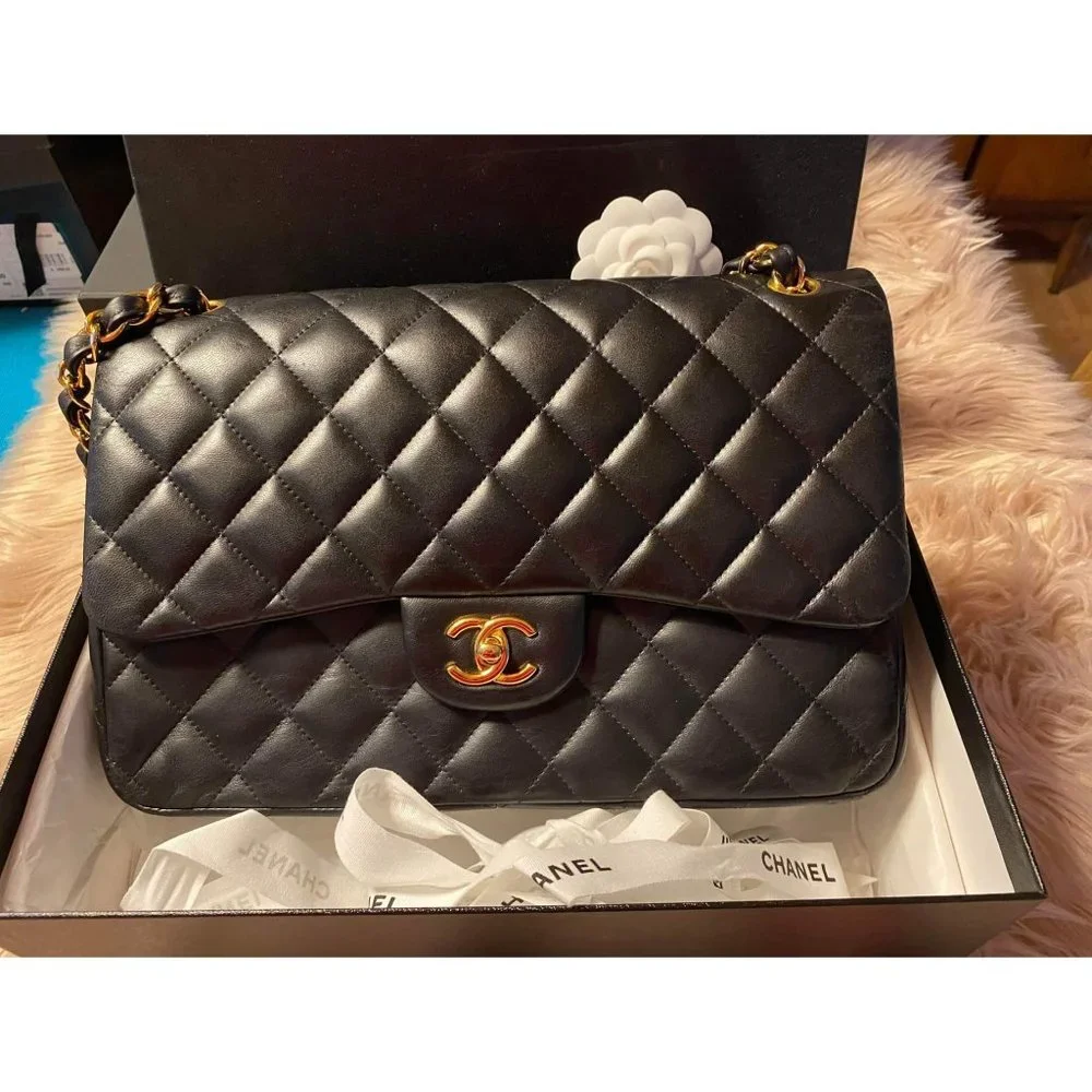 100% Authentic CHANEL Quilted Double Flap Jumbo Lambskin Black Shoulder Bag - Picture 2 of 16